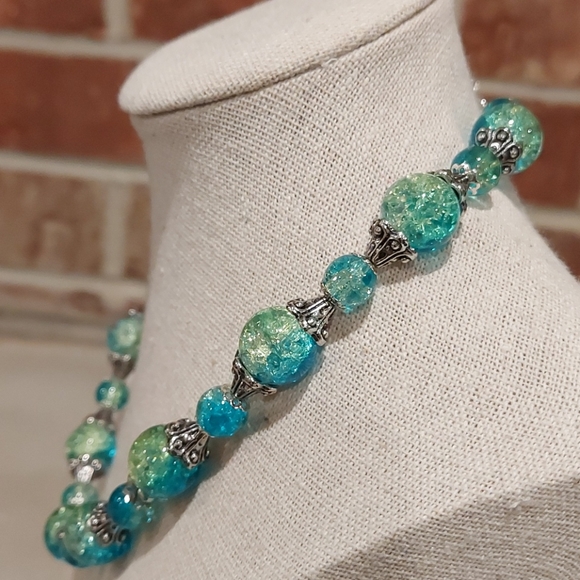 Blue and Green Crystal Necklace - Picture 6 of 10